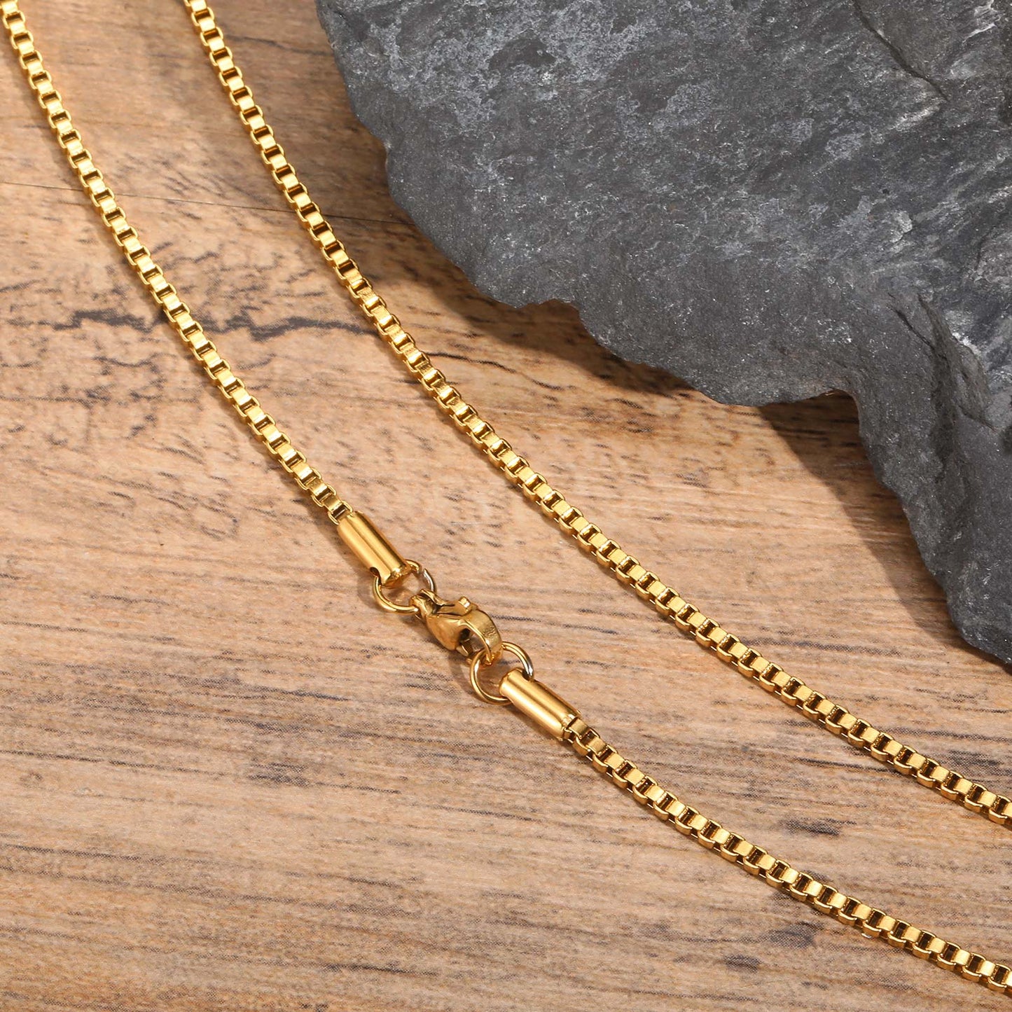 Goldene Edelstahl-Kastenkette