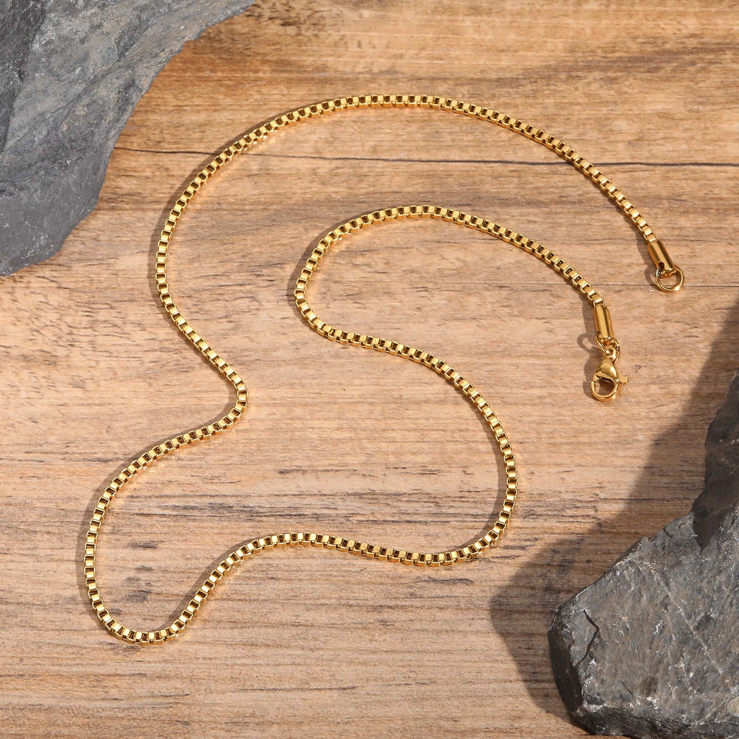 Goldene Edelstahl-Kastenkette